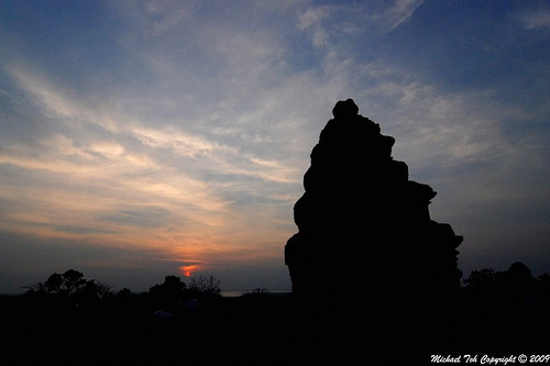 Sunset @ Phnom Bakeng